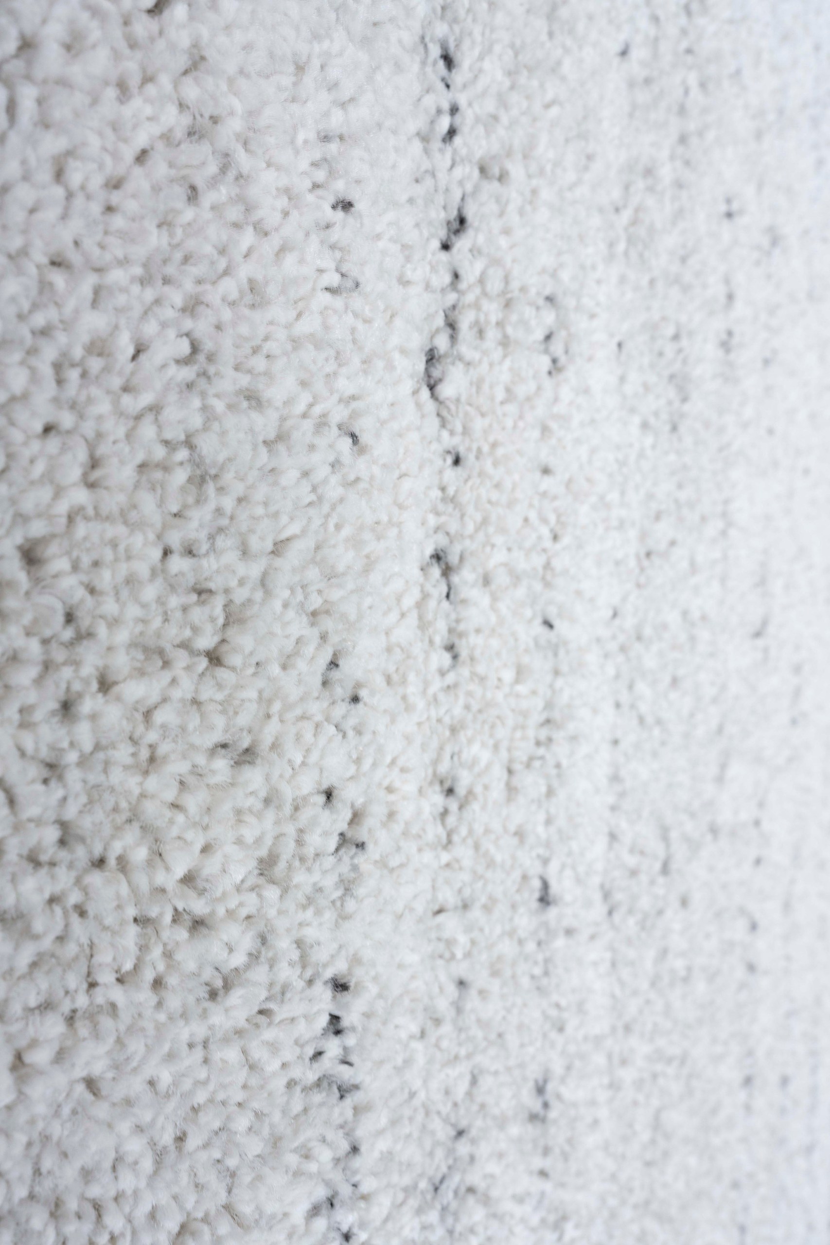 Deleyna Patterned Rug - Image 4