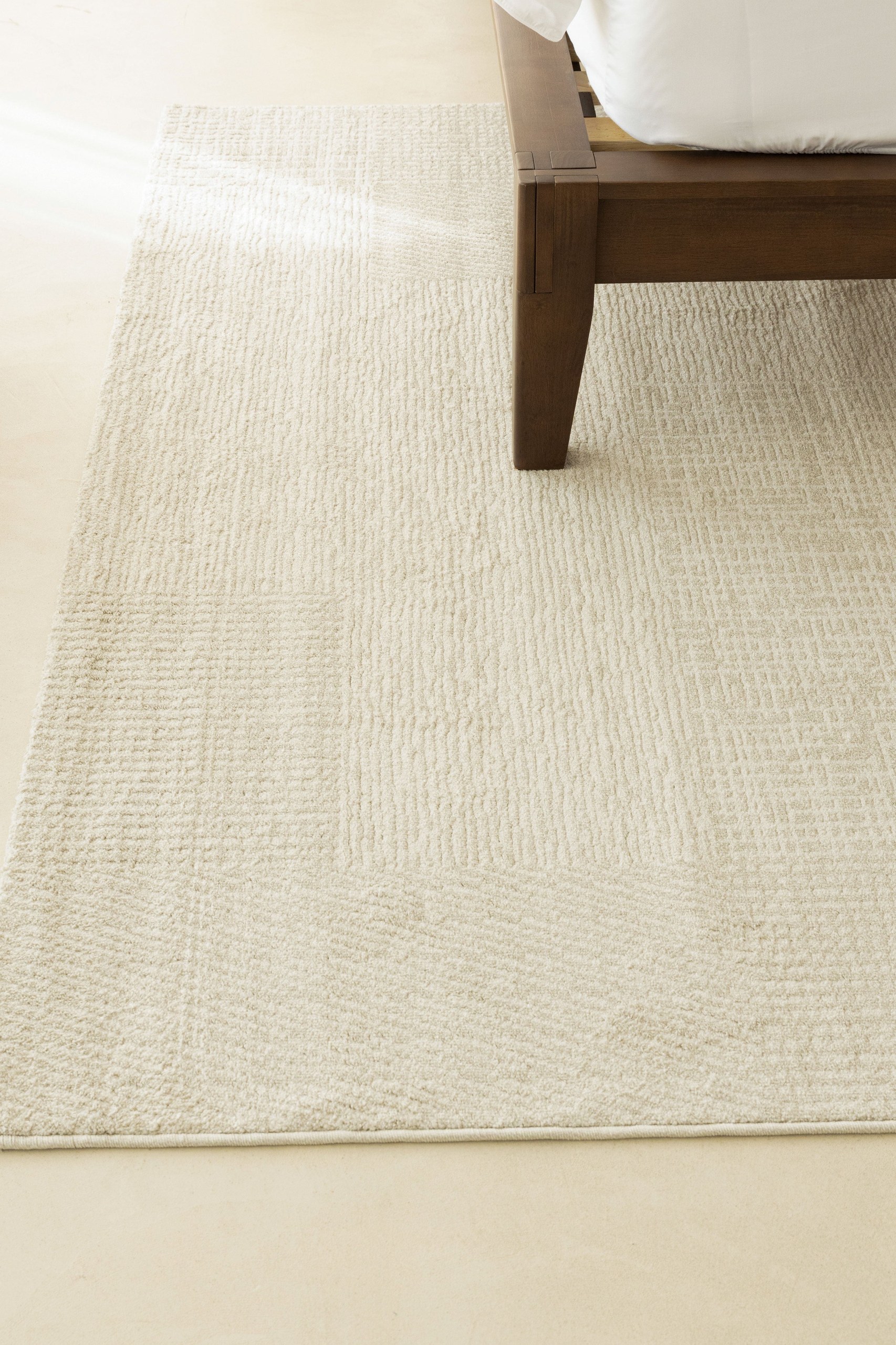 Inga Plain Rug - Image 2