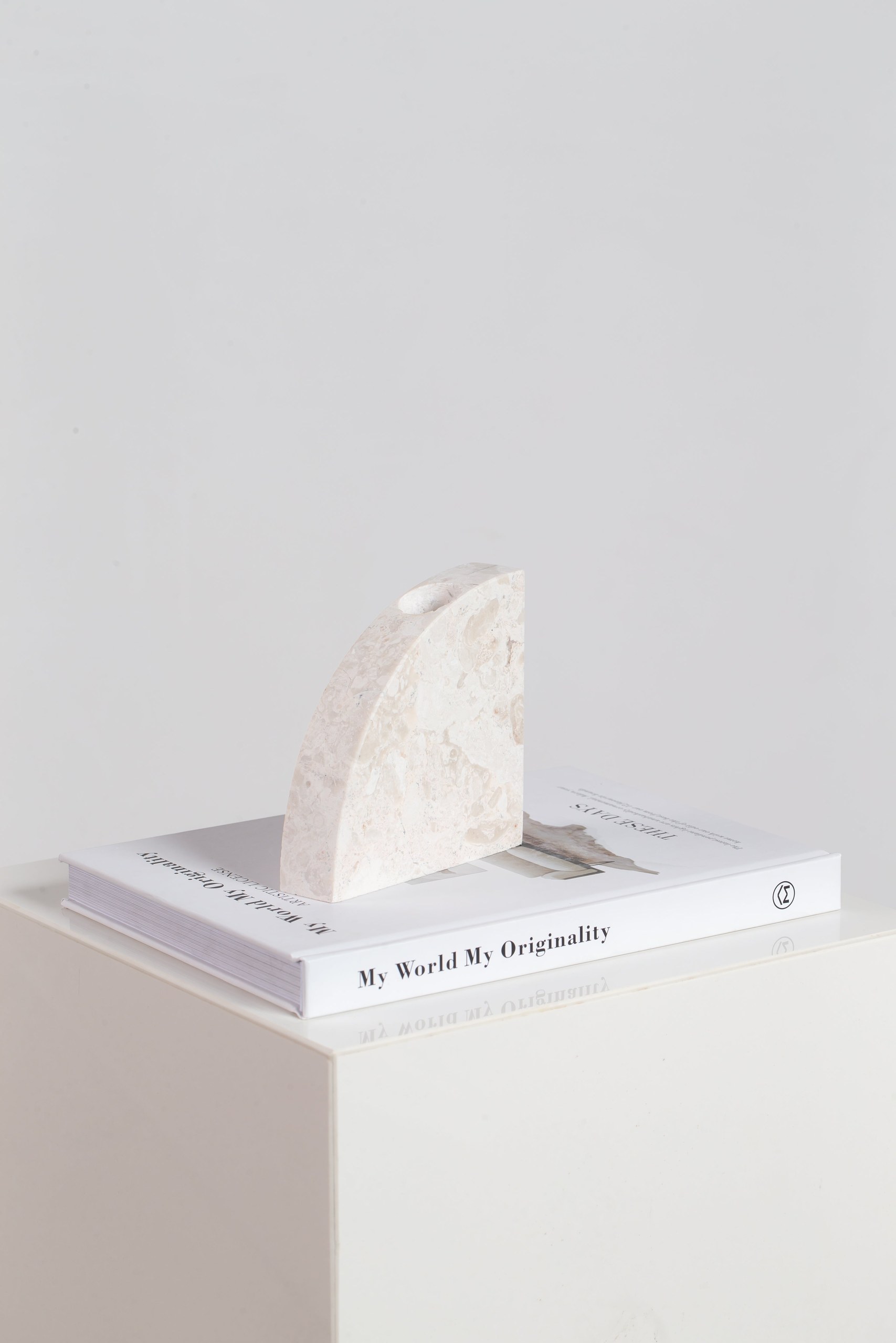 Oryx Marble Candleholders - Image 2