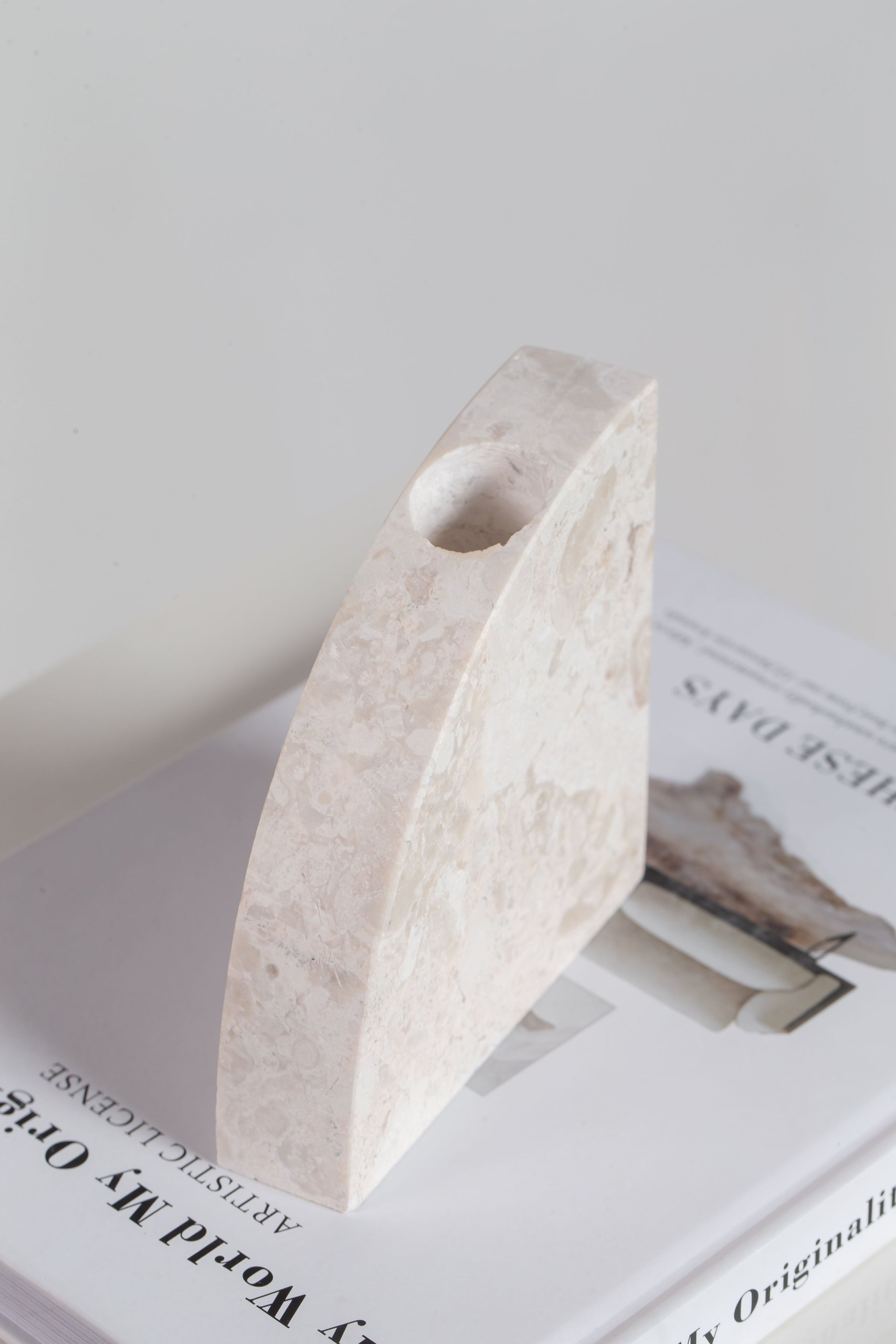 Oryx Marble Candleholders - Image 9