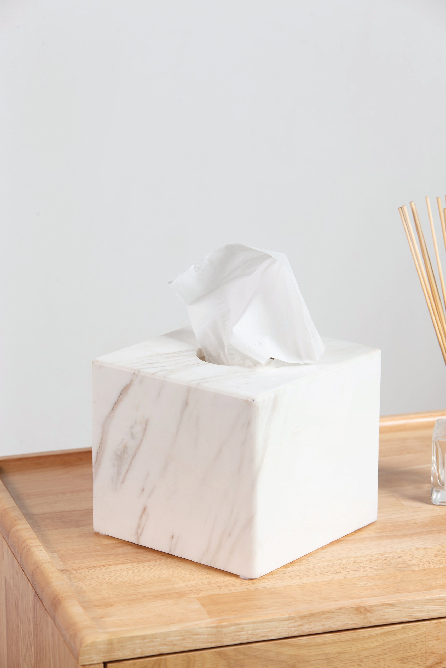 Tivoli Calacatta Greek Cube Tissue Holder