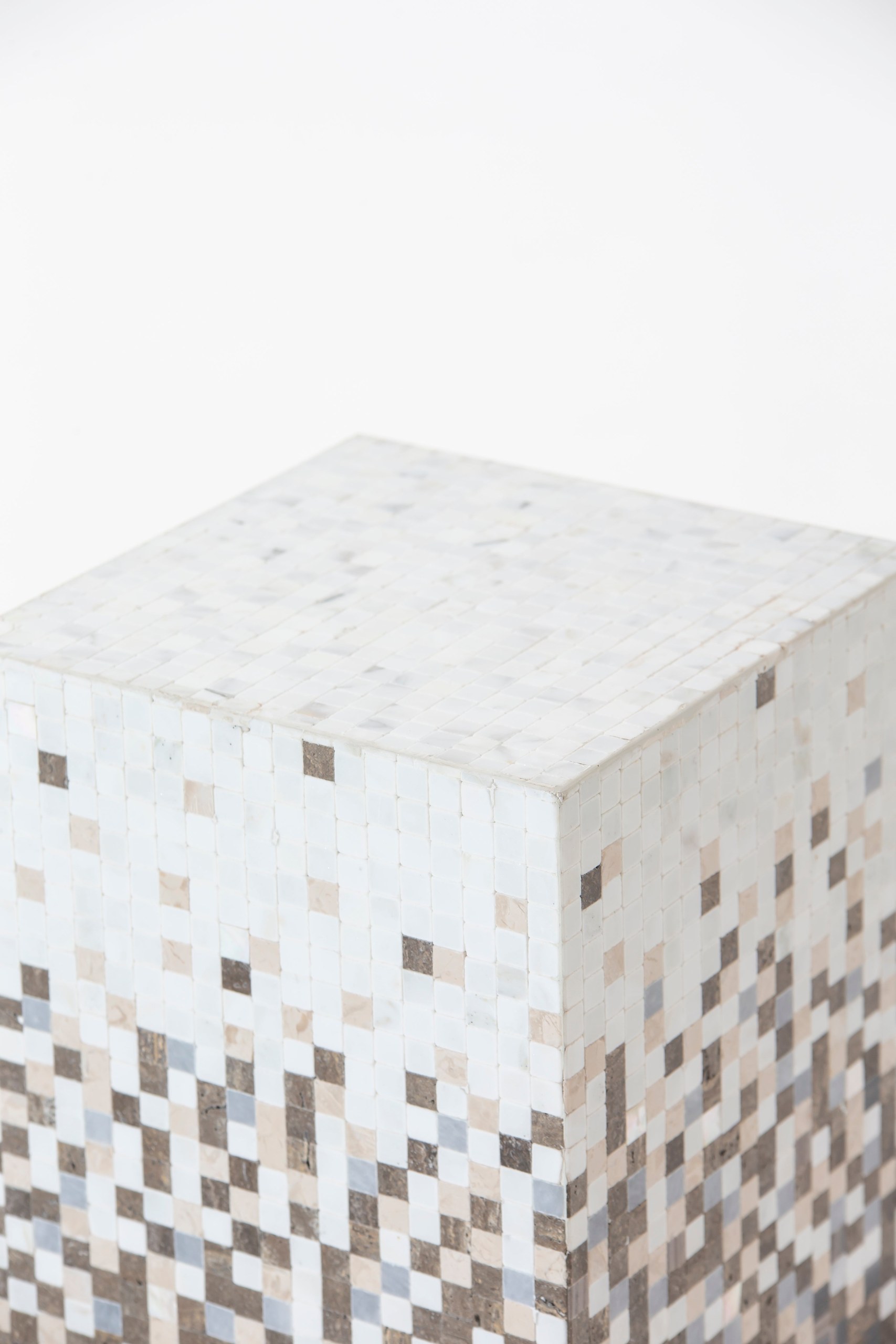 Zelda Earthy Marble Mosaic Plinth - Image 7