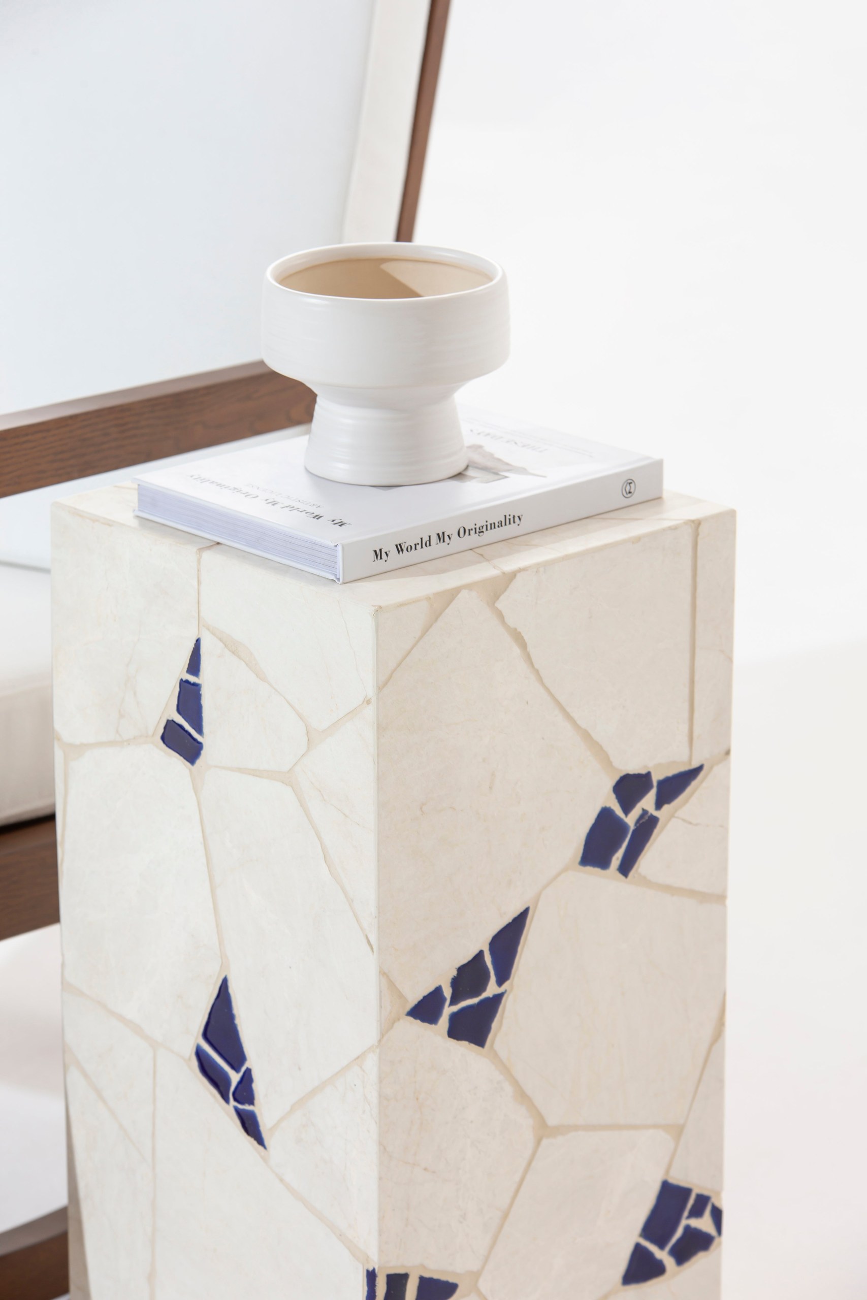 Zelda Irregular Tilework Marble Mosaic Plinth - Image 4