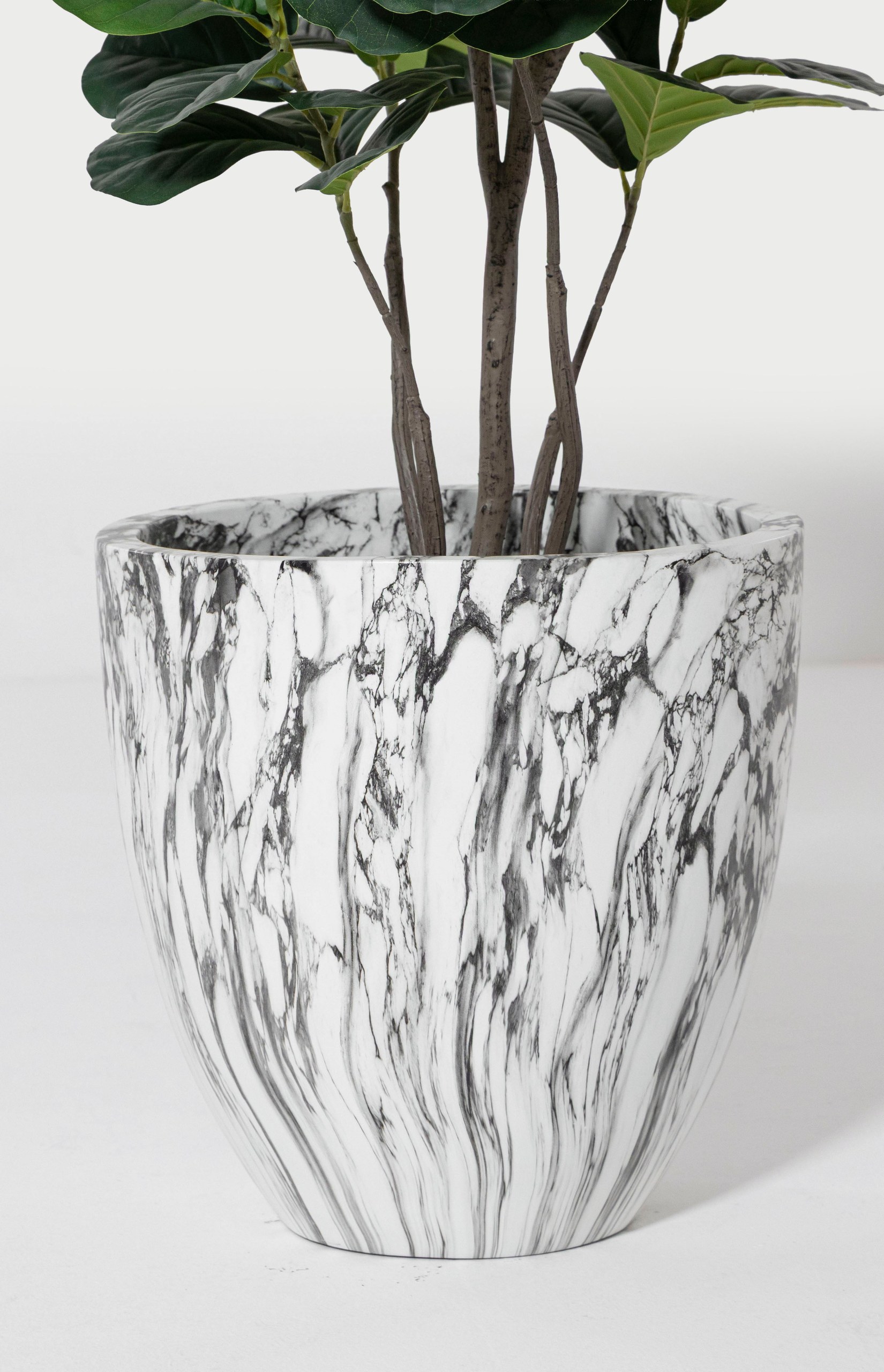 Vita Calacatta Viola Concrete Pot - Image 3