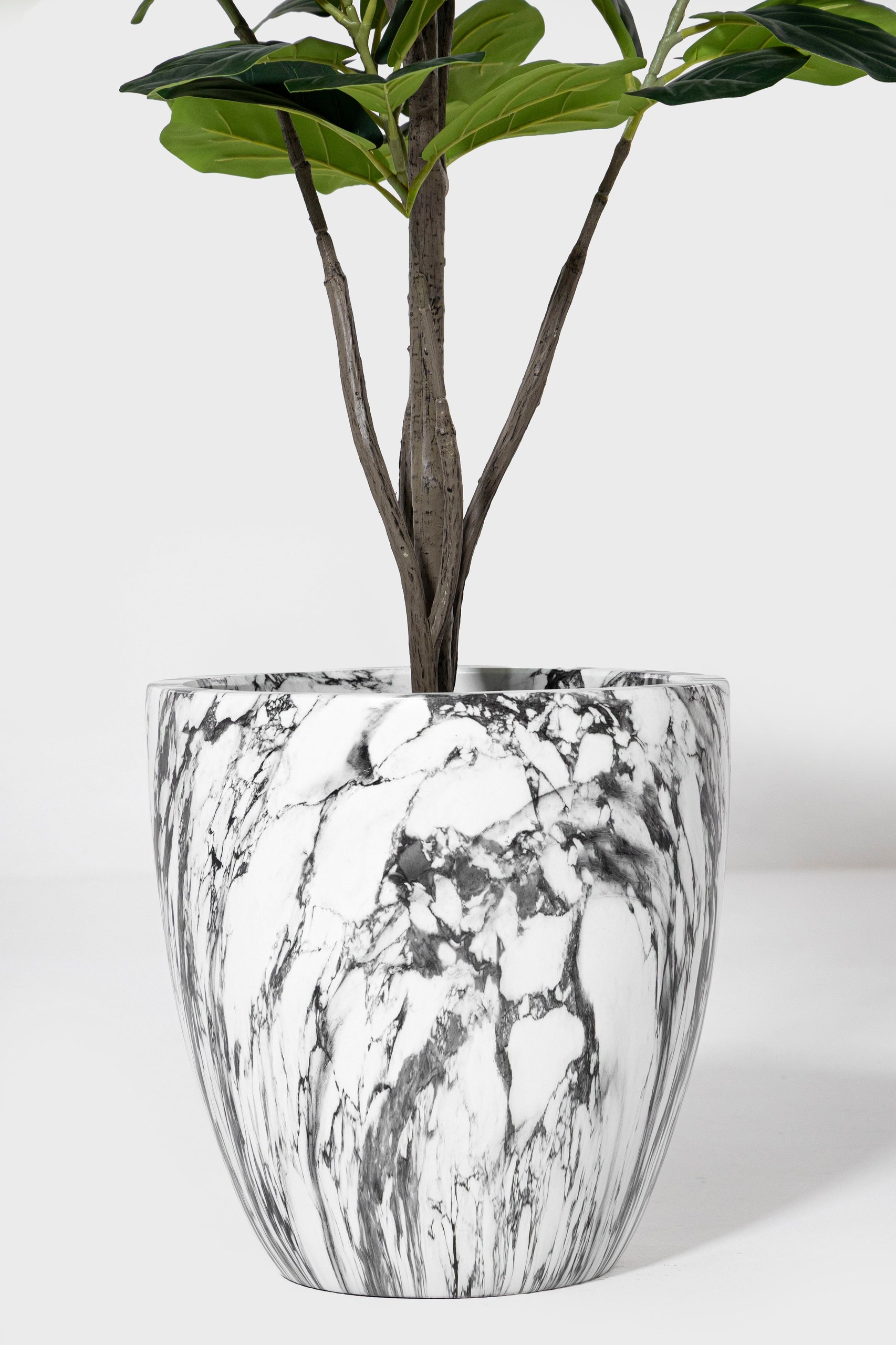 Vita Calacatta Viola Concrete Pot - Image 6
