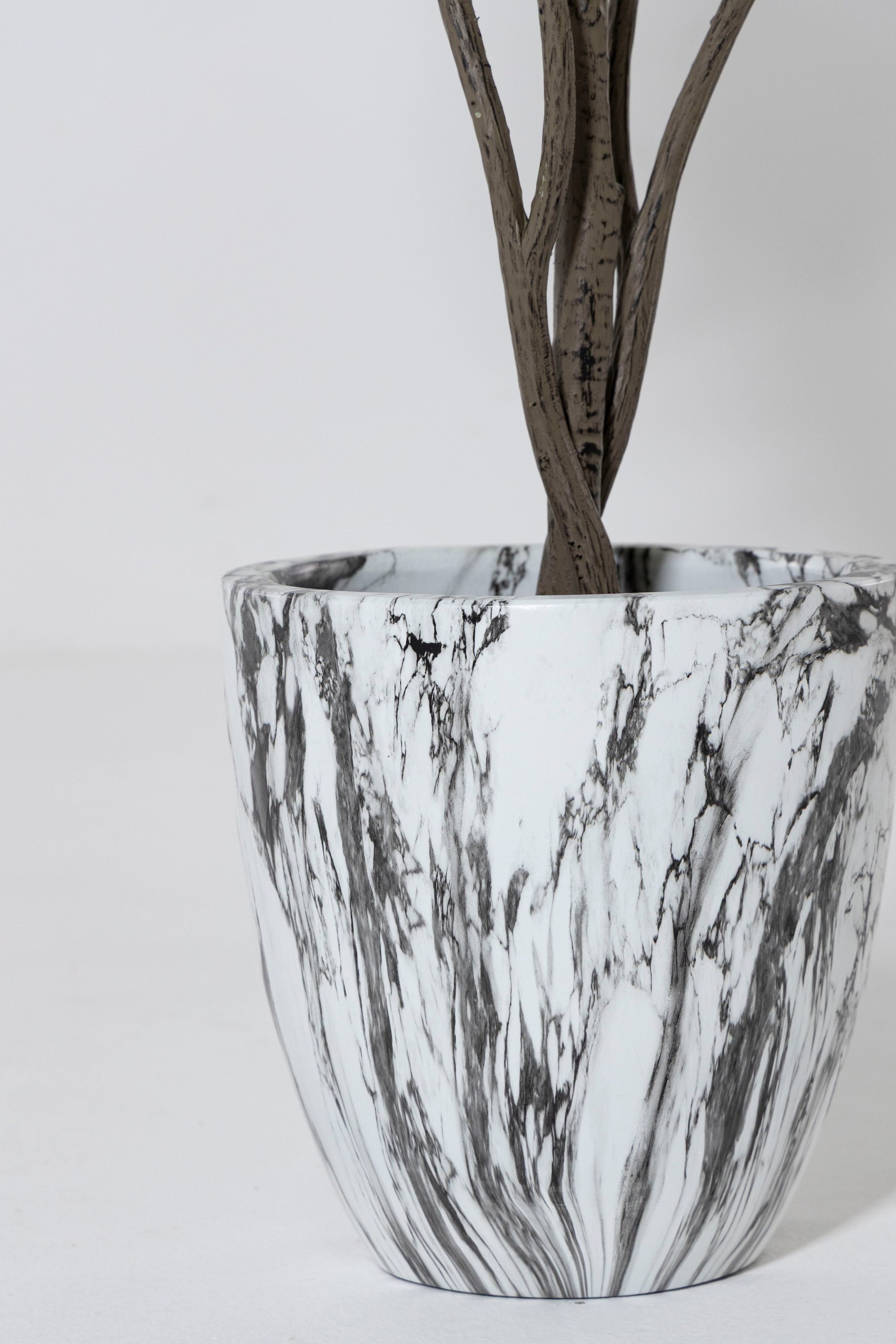 Vita Calacatta Viola Concrete Pot - Image 11