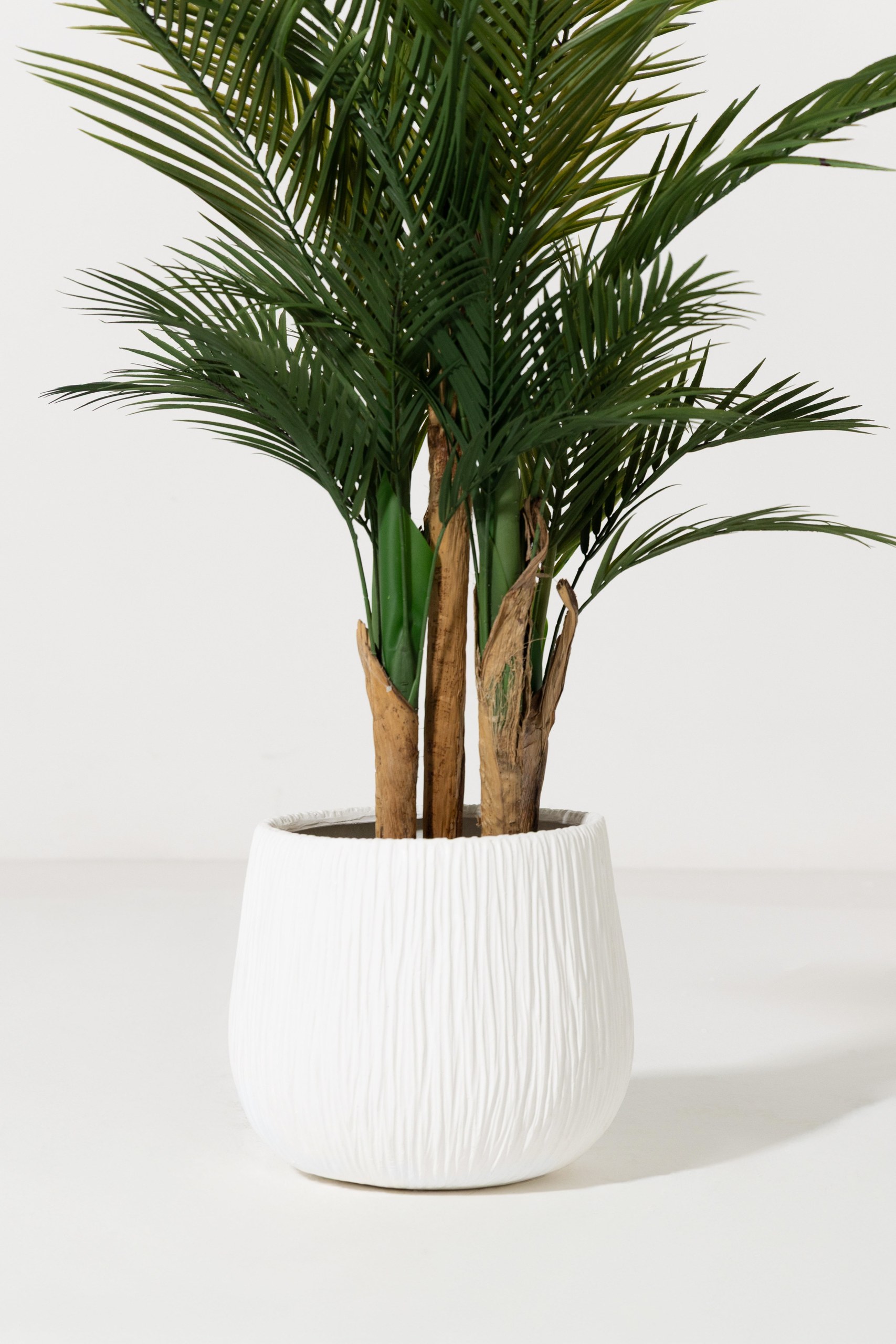 Oryn Off White Textured Fiberglass Pot - Image 3