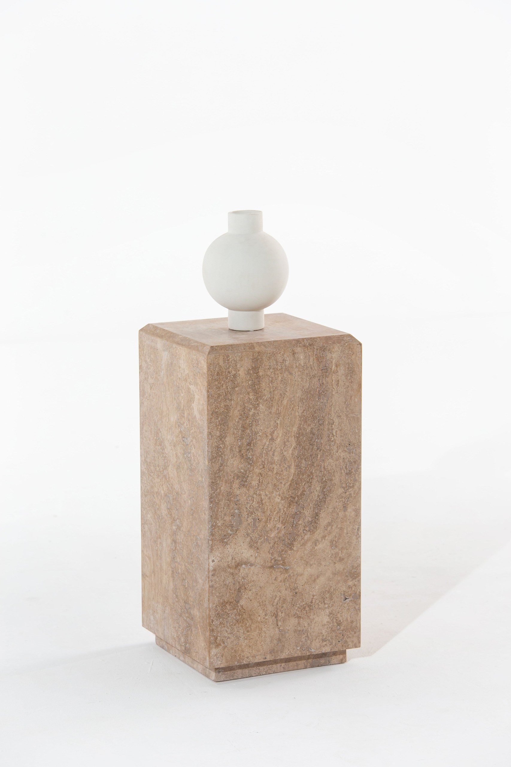 Fayra Noche Travertine Stone Plinth