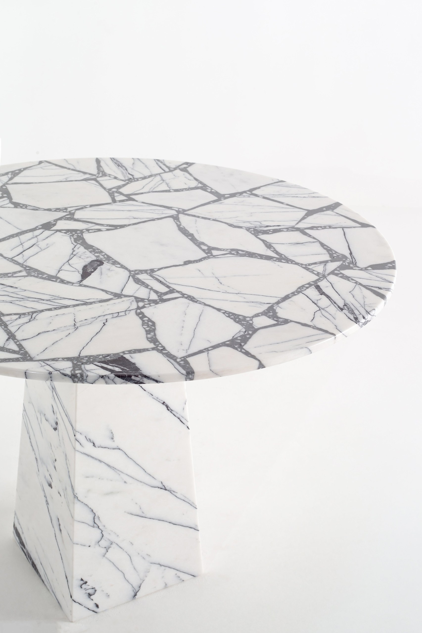 Aseera Puzzle Lilac Grey Terrazzo Dining Table With Lilac Marble Base - Image 2