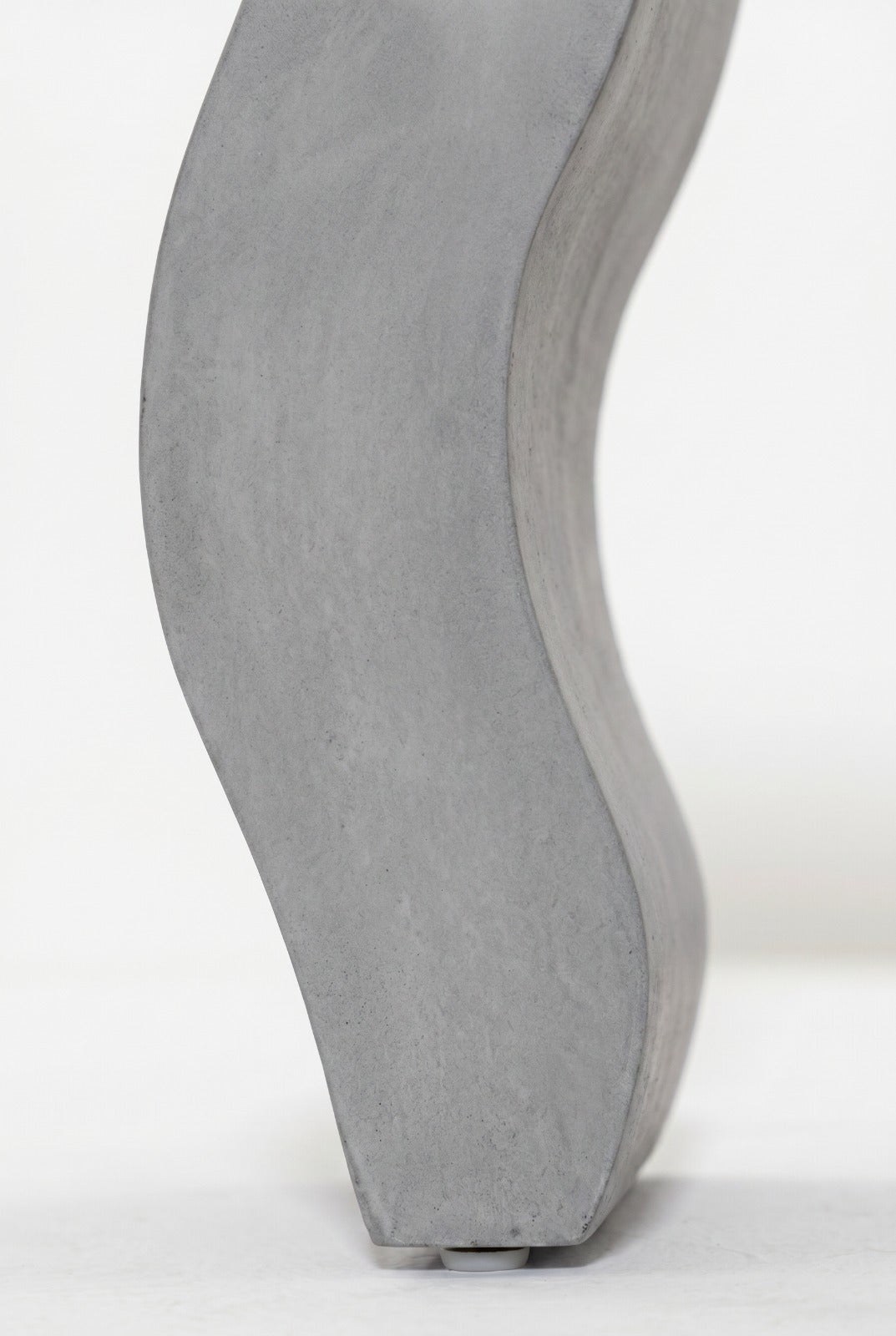 Marelle Ash Grey Wavy Legs Microconcrete Console Table - Image 2