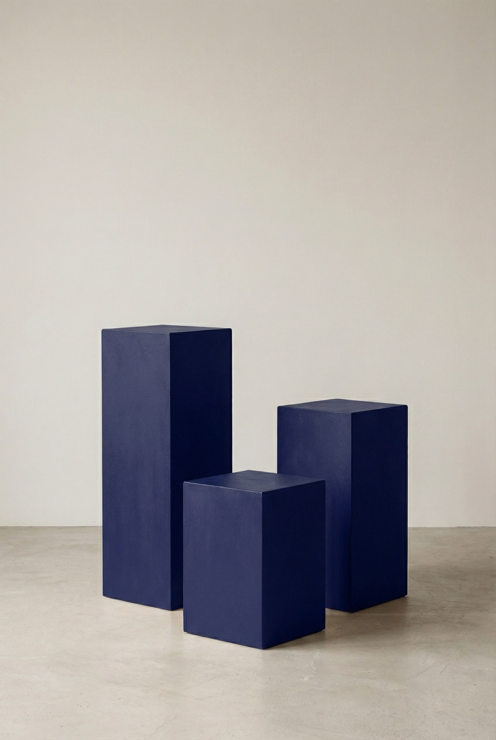 Zelda Cobalt Blue Microconcrete Plinth