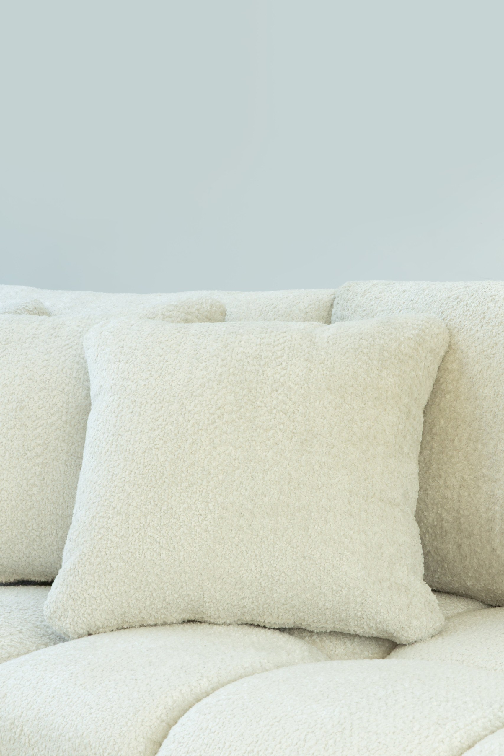 Leslie L-Shape Sectional Sofa - Image 3