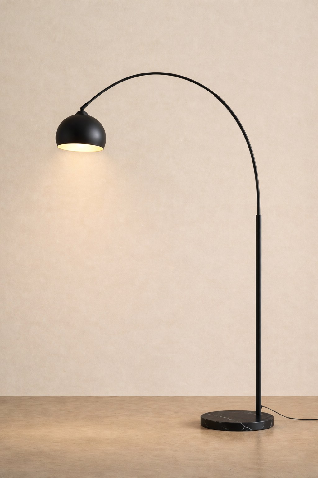 Brillo Black Arched Floor Lamp - Image 2