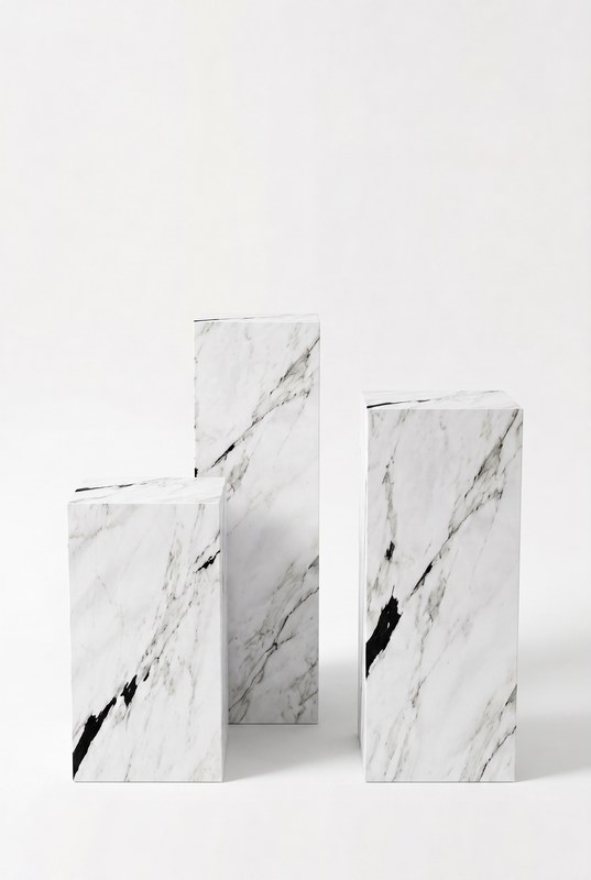 Zelda Viola White Marble Plinth - Image 2