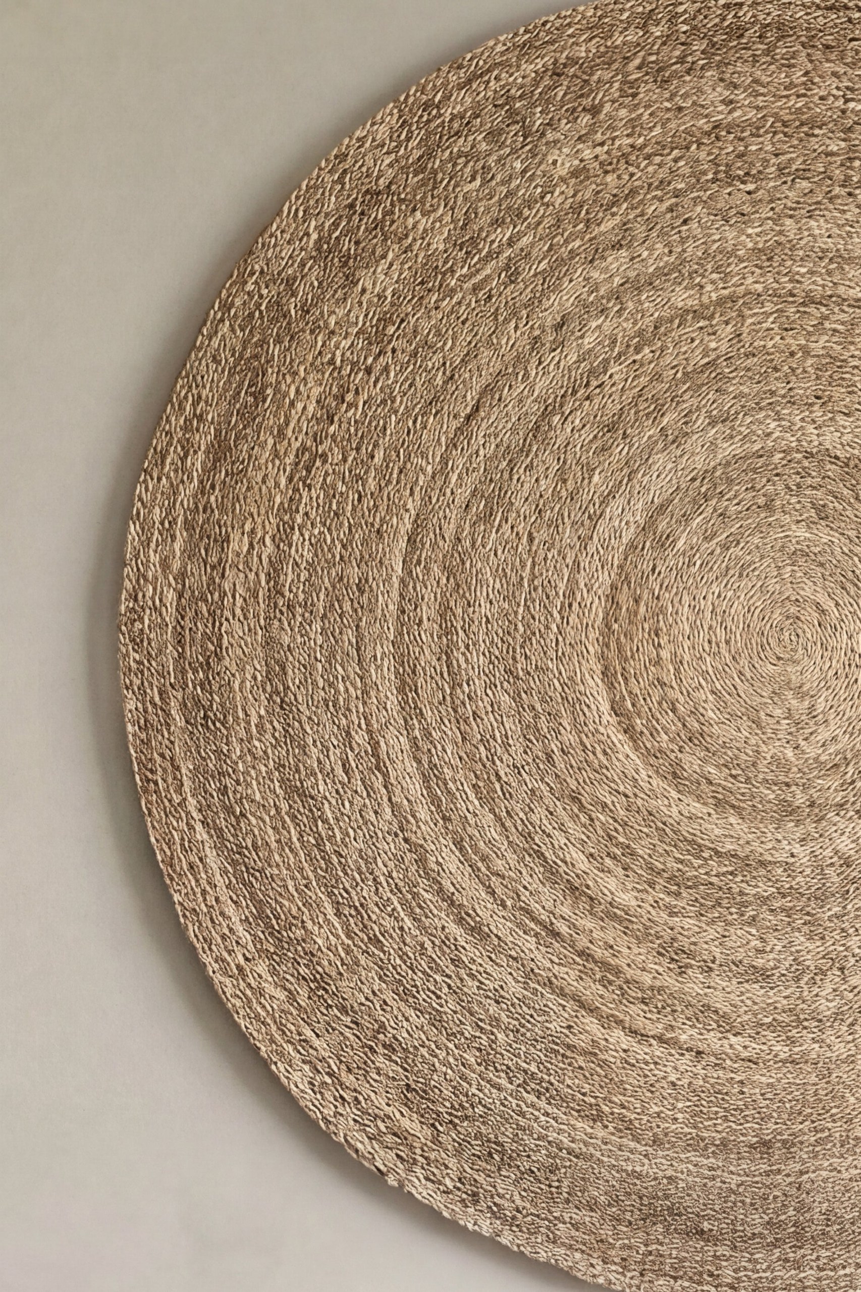 Serano Round Natural Seagrass Rug - Image 2