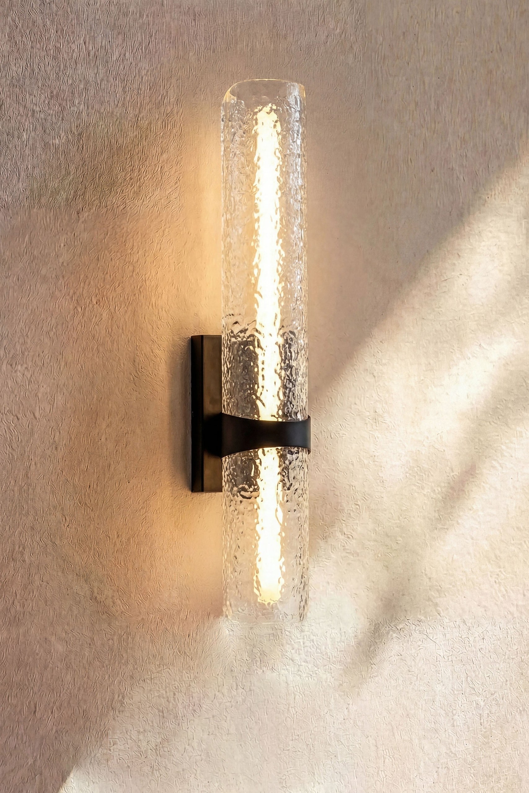 Delven Black Wall Light