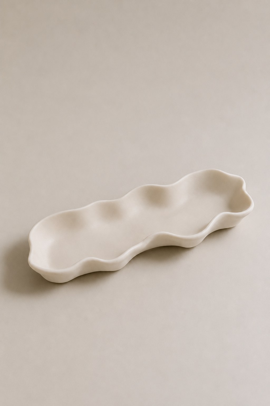 Elaria Wavy Ceramic Tray - Image 2