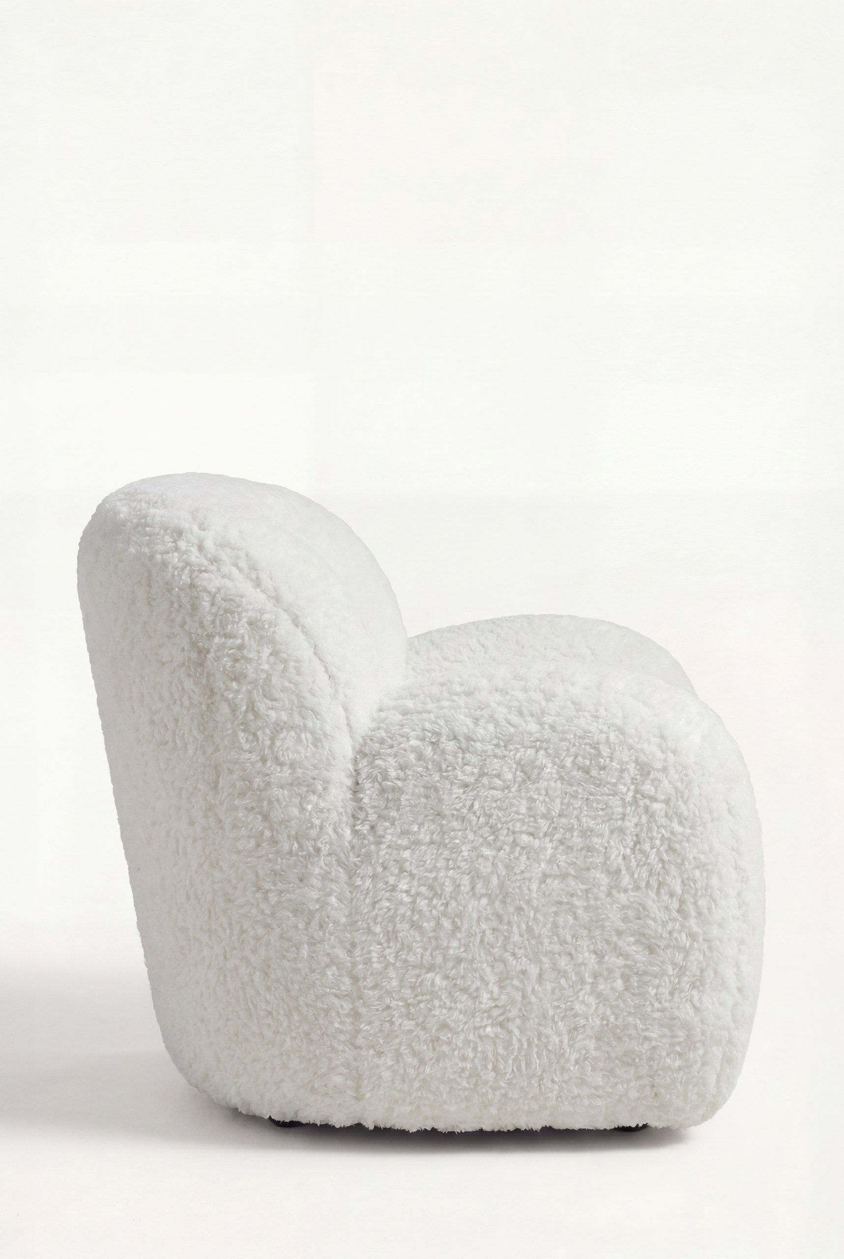 Zurello White Fur Lounge Sofa Chair - Image 3