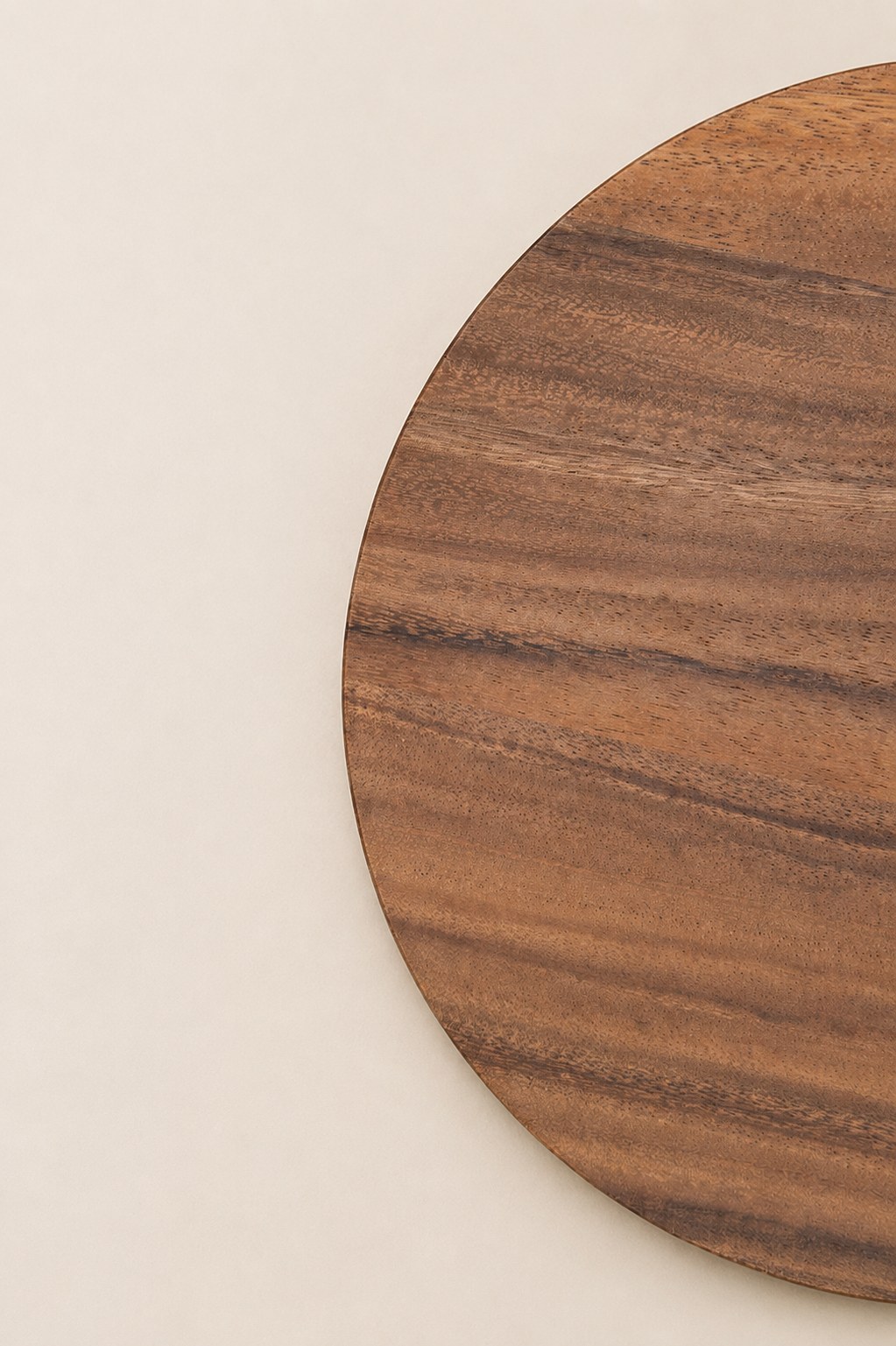 Elvico Acacia Wood Round Cutting Board - Image 2