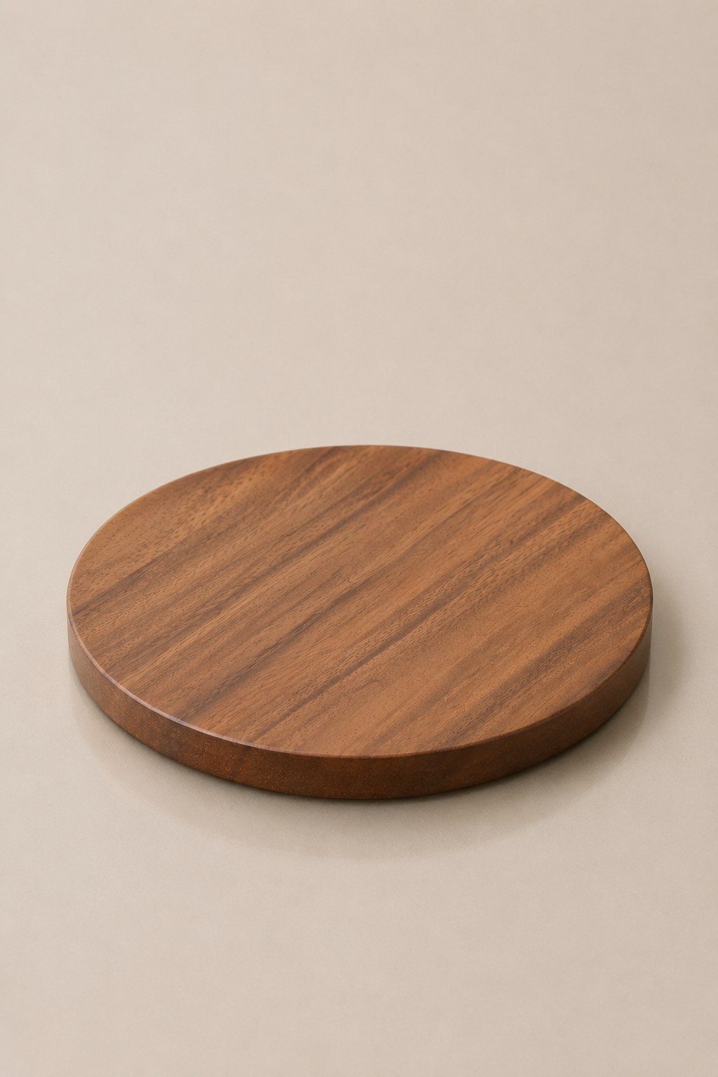 Elvico Acacia Wood Round Cutting Board - Image 3