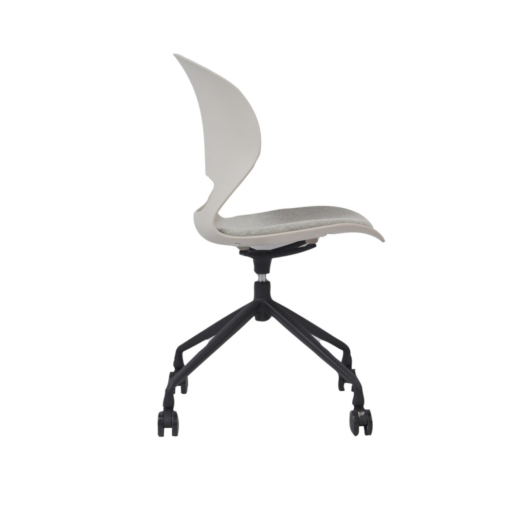 VIS Chair - Image 9