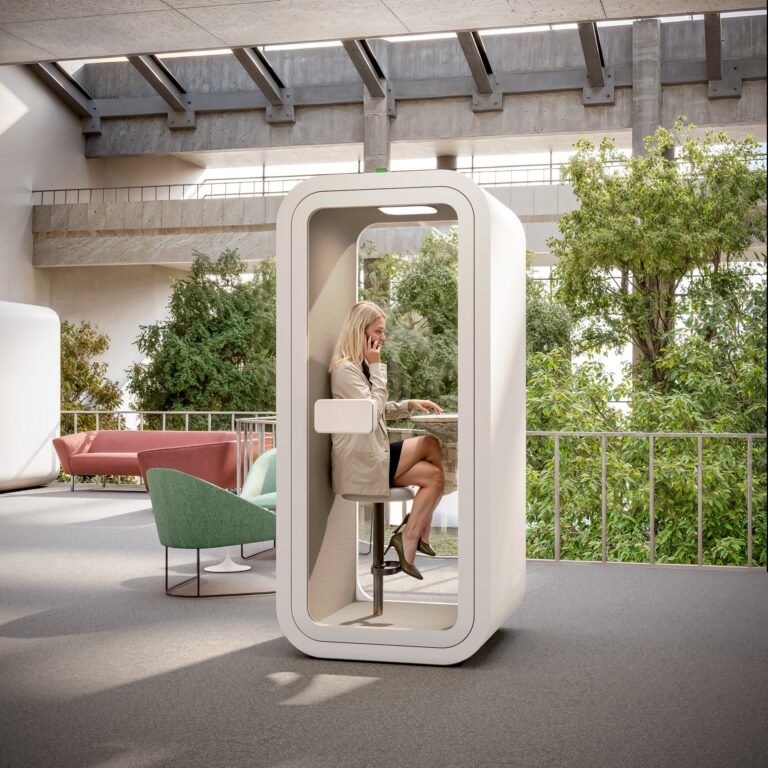 Smart Soundproof Compact Office Pod