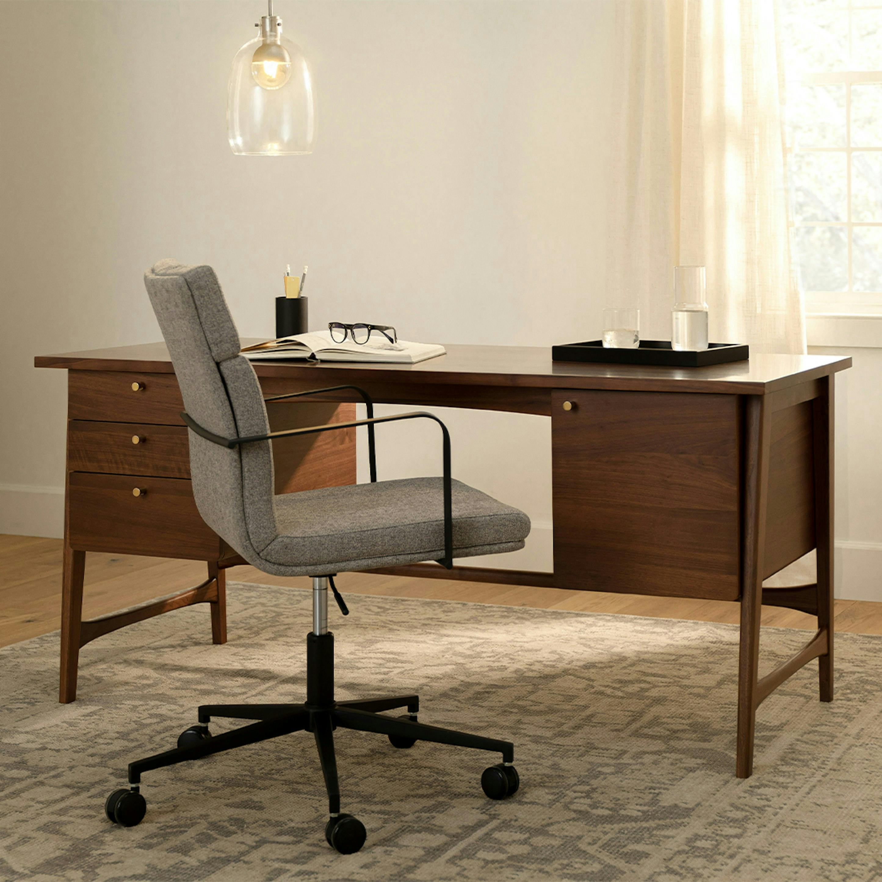 Krossa 65" Executive Desk - Walnut