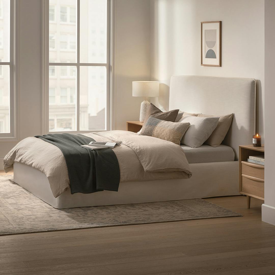 Saba Queen Slipcover Bed - Boulevard White