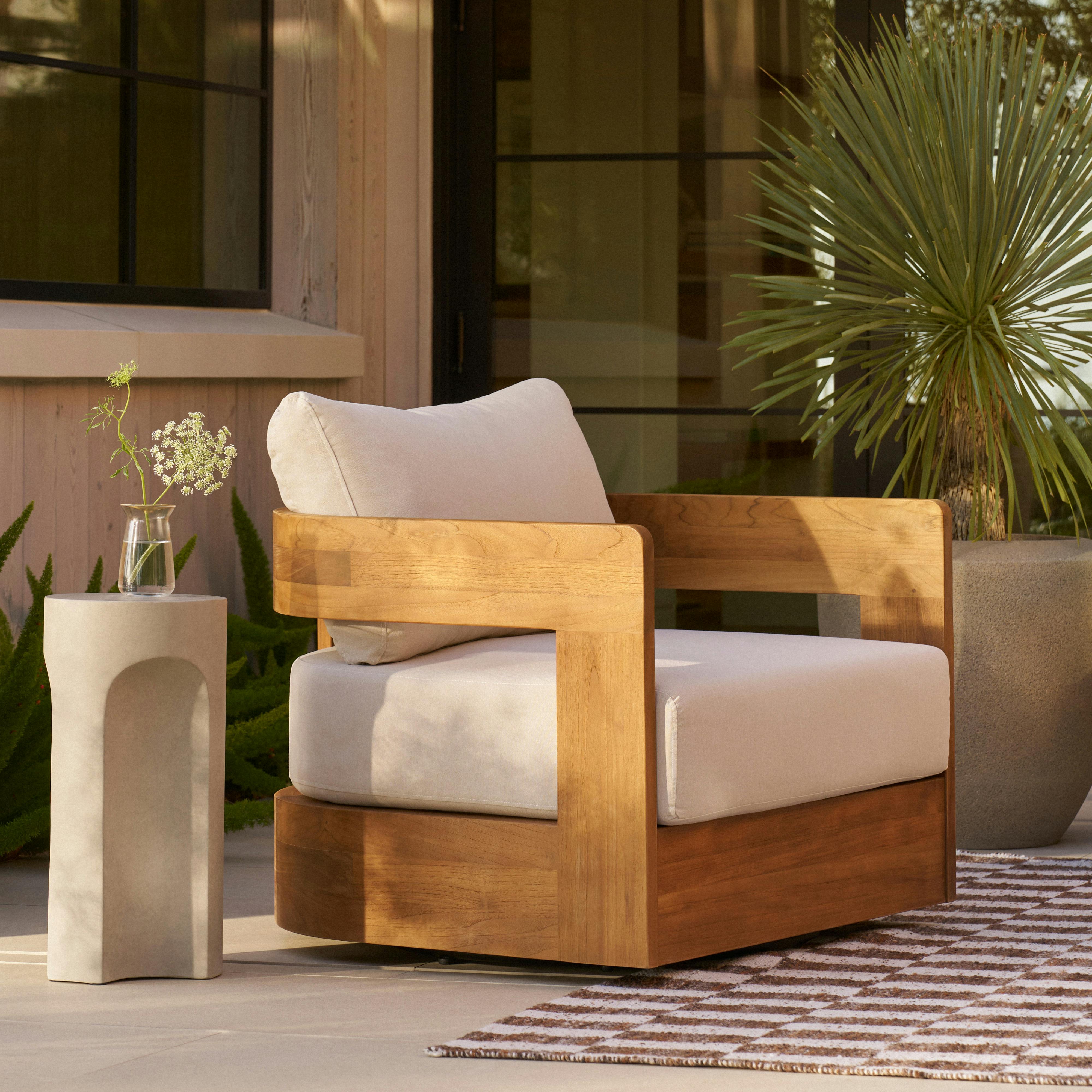 Pilou 32.5" Outdoor Swivel Chair - Dravite Ivory