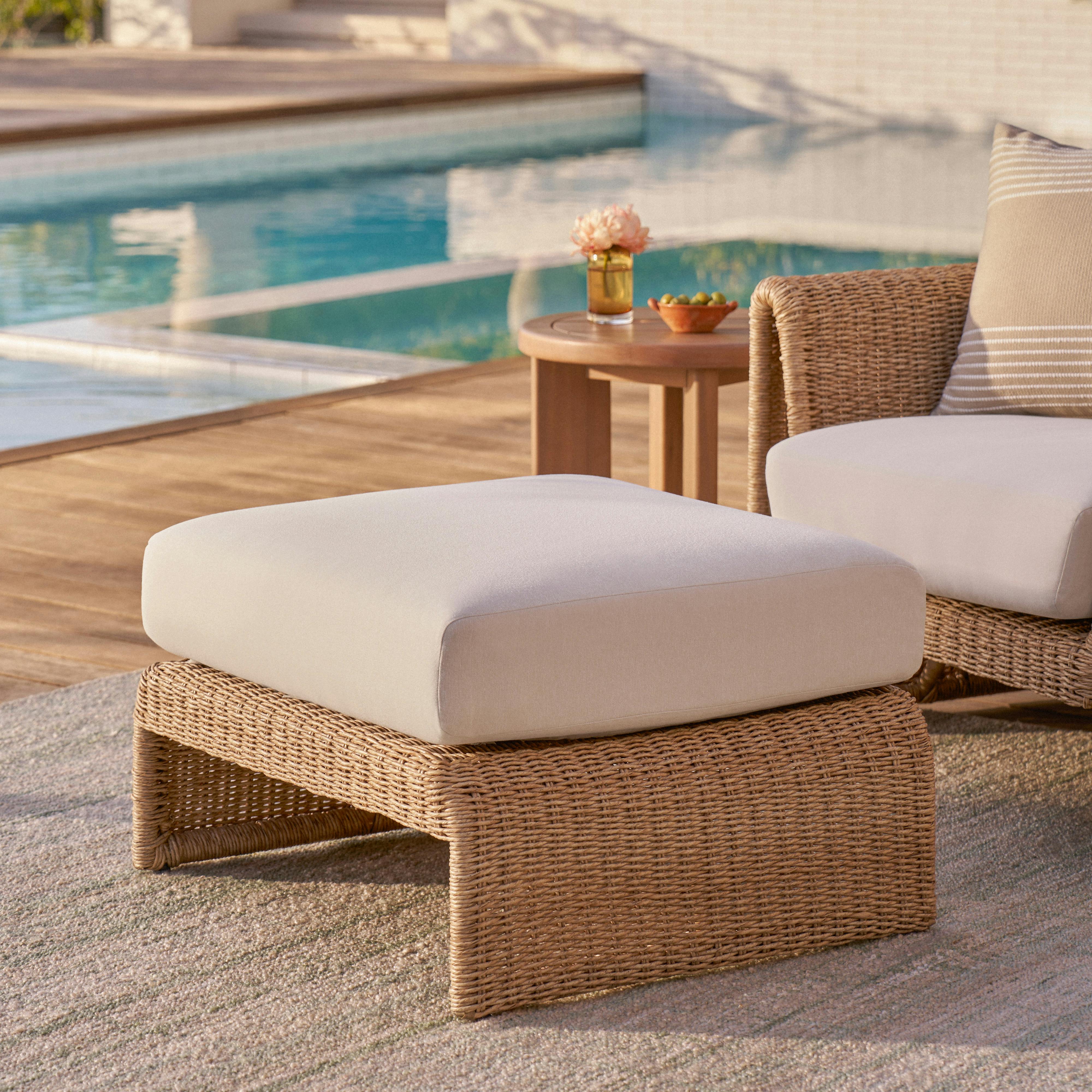 Willa 28.5" Outdoor Wicker Ottoman - Dravite Ivory