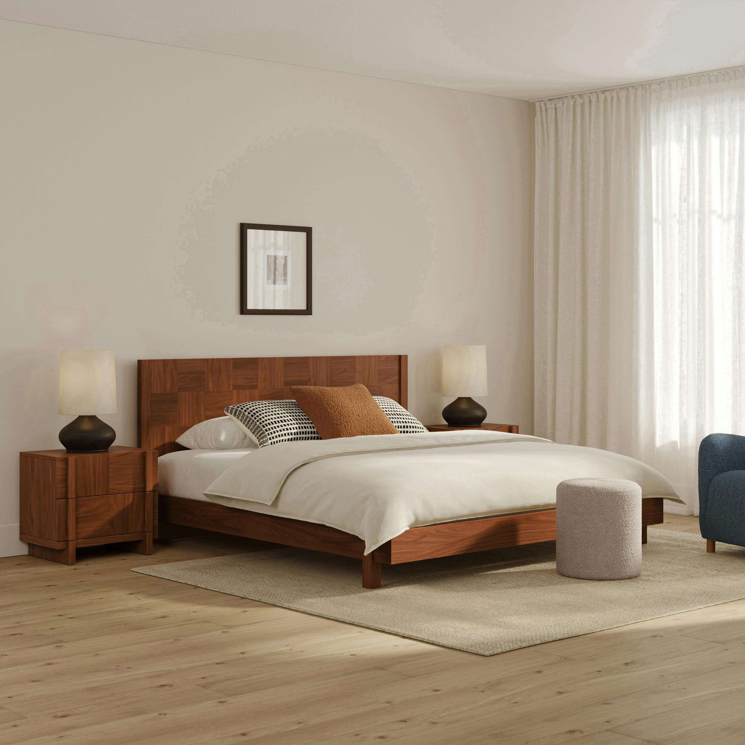 Ayra Queen Bed - Walnut