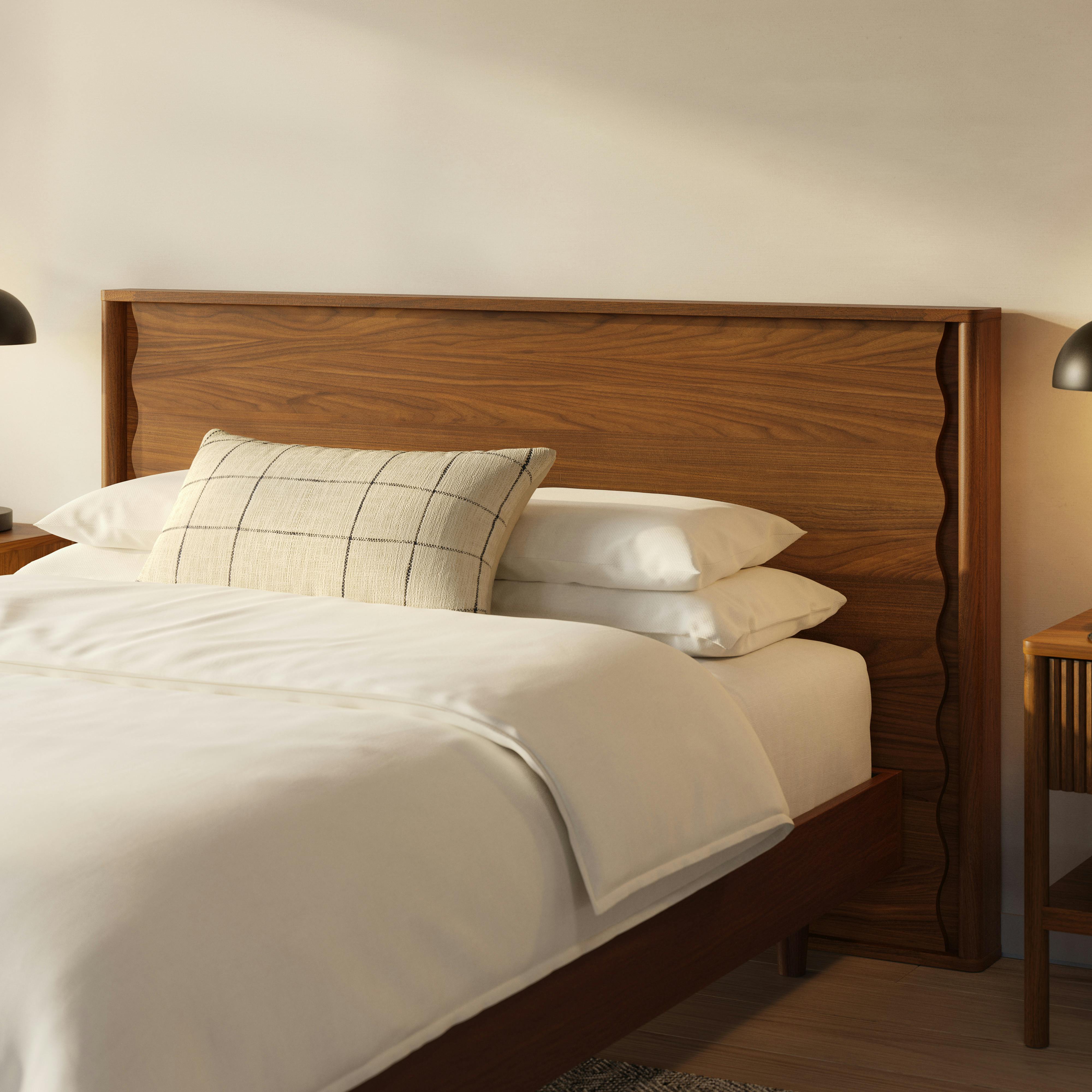 Boe Full Headboard - Walnut