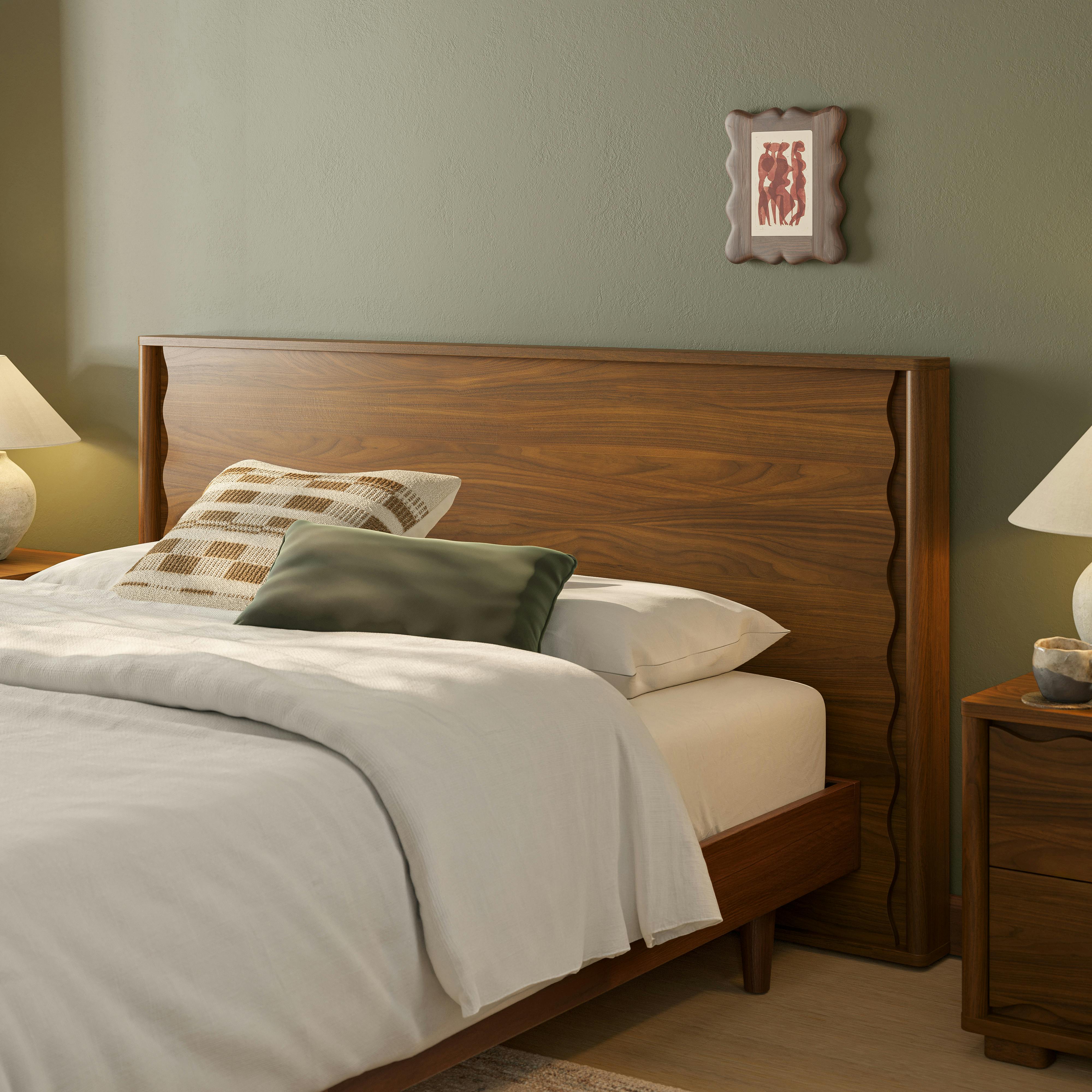 Boe Queen Headboard - Walnut