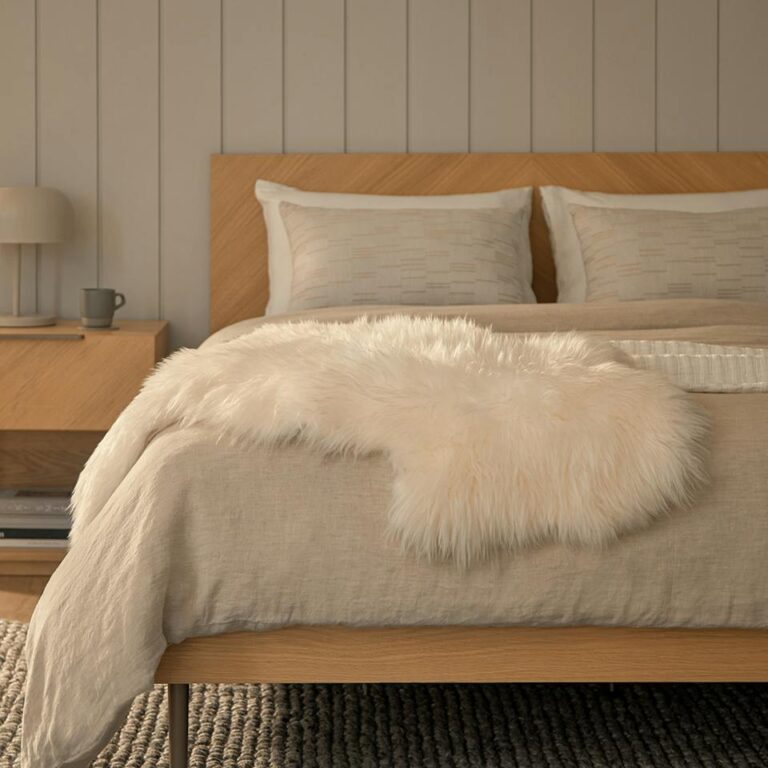 Lanna 2 x 3 Sheepskin Throw - Ivory