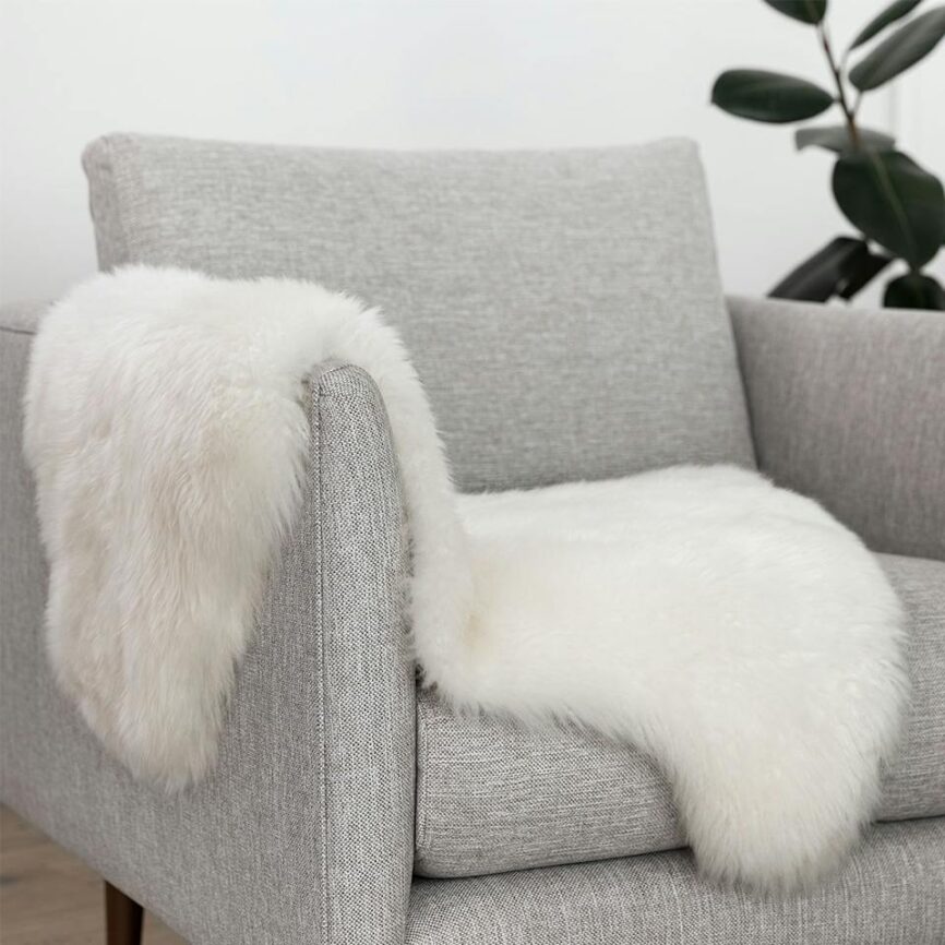 Lanna 2 x 3 Sheepskin Throw - Ivory photo 2