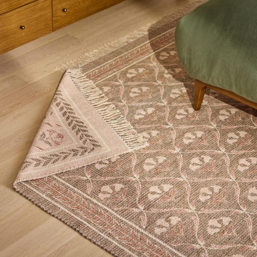 Cecile 8 x 10 Reversible Rug - Olive Green and Earthy Beige photo 2